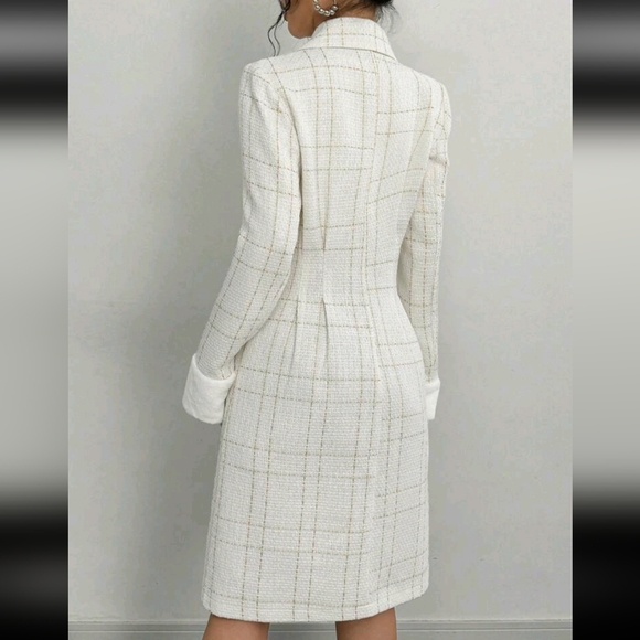 Elegant Stand Collar Contrast Color Chinese Style Button Cloak-Style Shawl Women - Picture 2 of 4